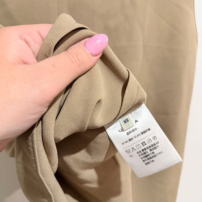 Unica Size XS | U/Arm to U/Arm 48cm Cowl Neck Sleeveless Top – photo 3