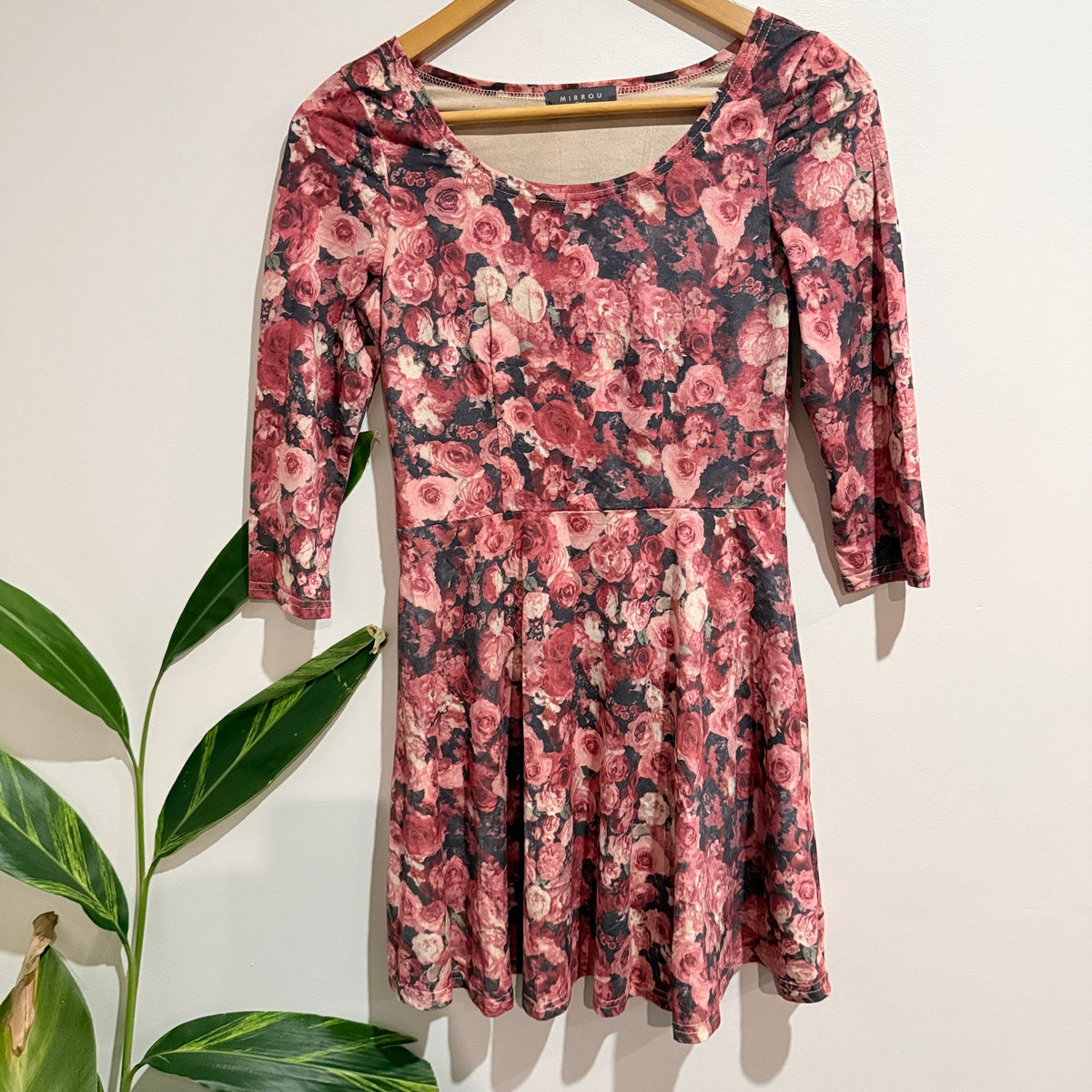 Mirrou Size S Floral Print Three Quarter Sleeve Skater Dress