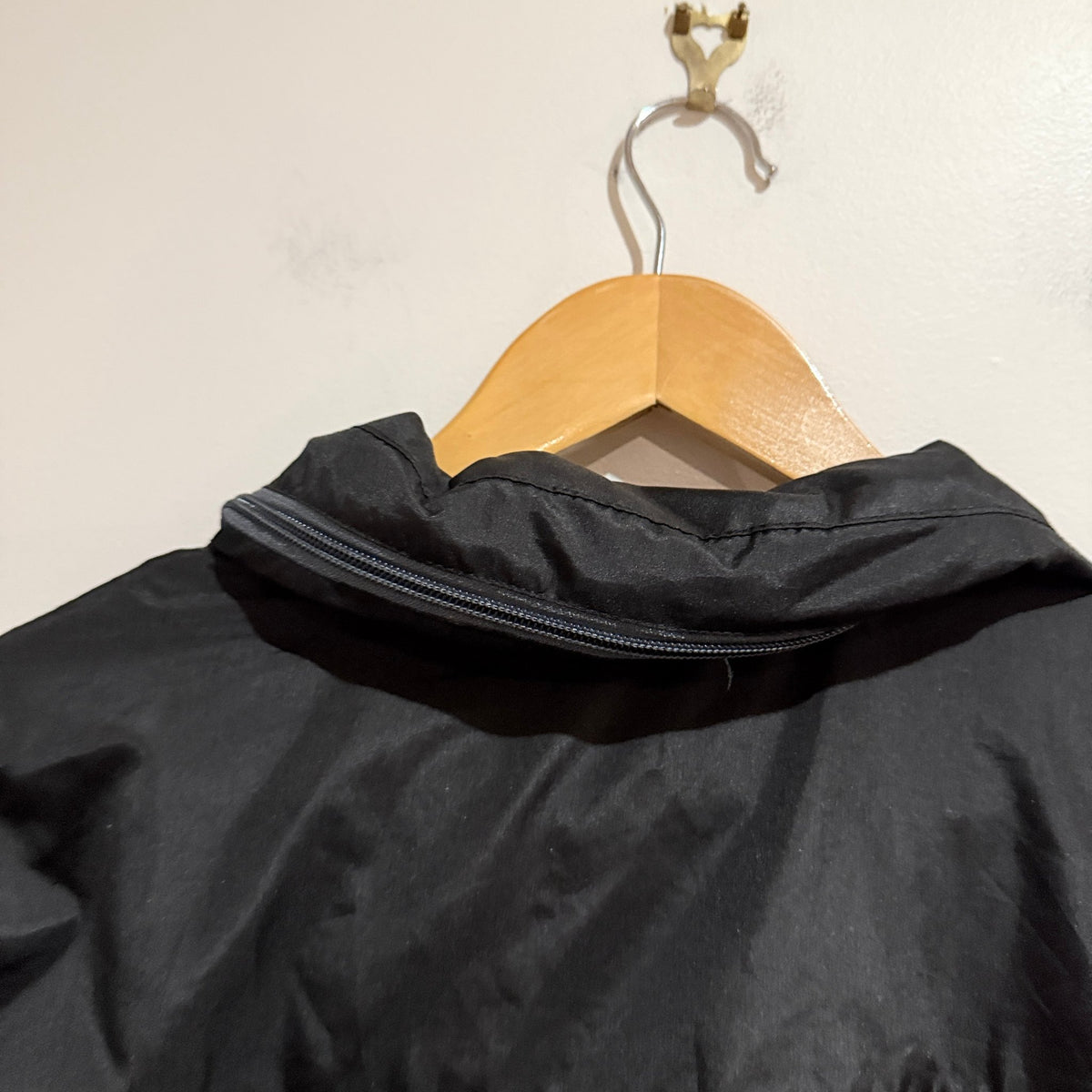 Landway Size S Zip Up Windbreaker Jacket – photo 4
