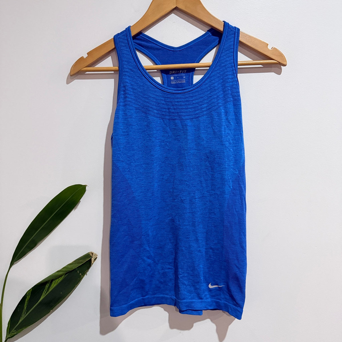 Nike Dri-FIT Size S Racerback Running Tank