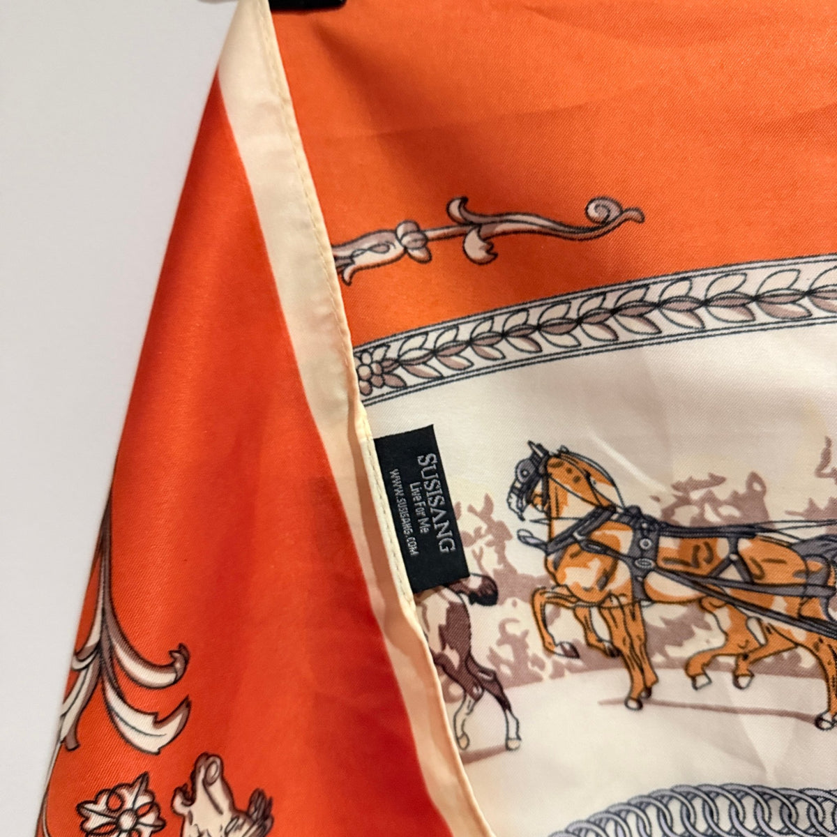 Susisang Carriage Print Satin Square Scarf – photo 3