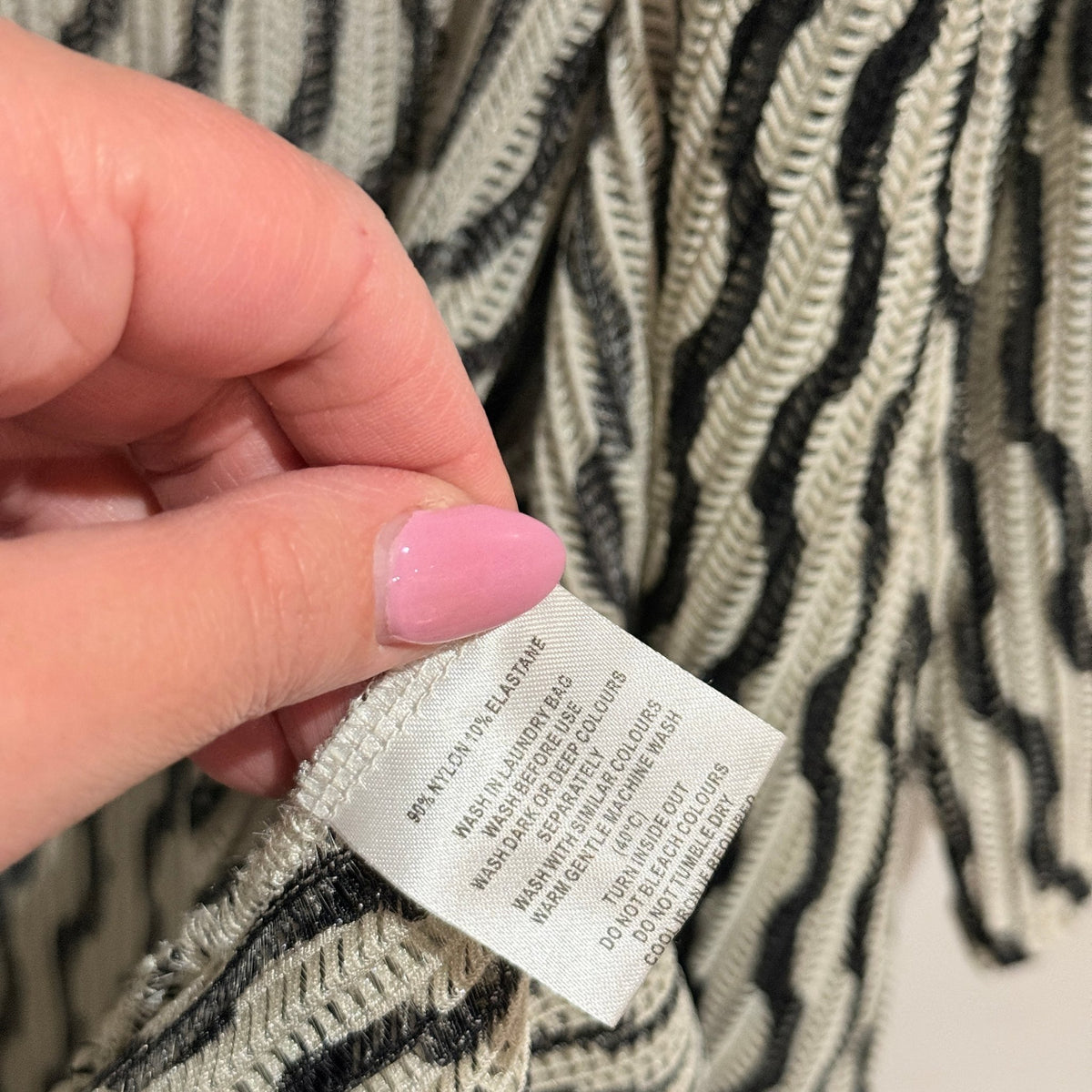 YS Luxe Size 4XL Wave Stripe Open Knit Cardigan