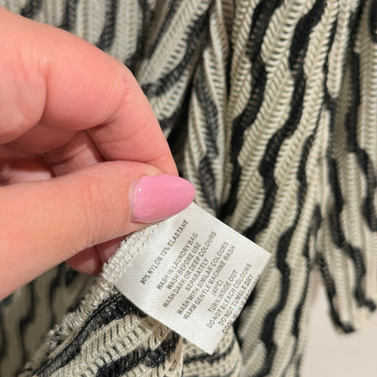 YS Luxe Size 4XL Wave Stripe Open Knit Cardigan