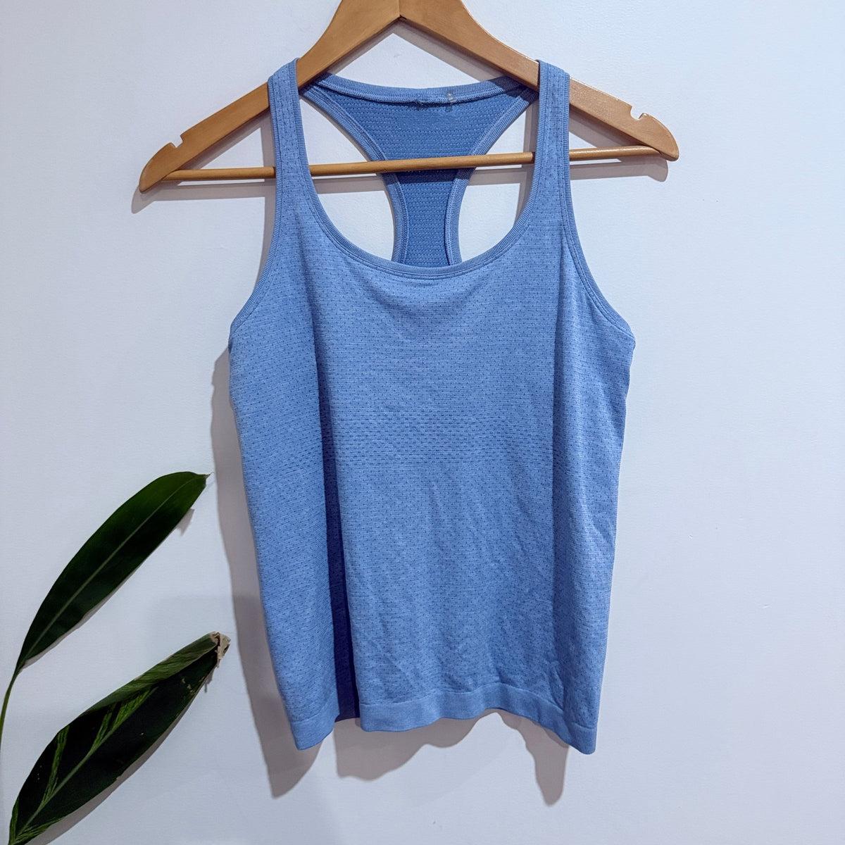 LSKD Size S Seamless Racerback Training Tank