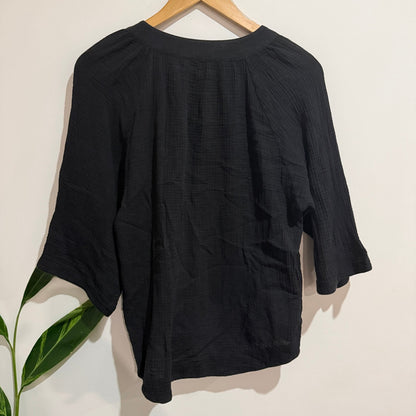 Country Road Size 6 Cotton Gauze Split Neck Top