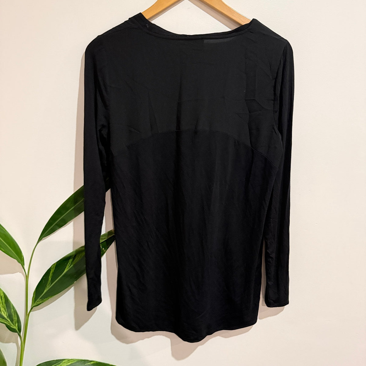 Witchery Size S Crew Neck Long Sleeve Jersey Top