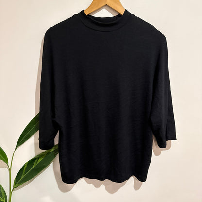 Decjuba Size M Mock Neck Batwing Sleeve Top