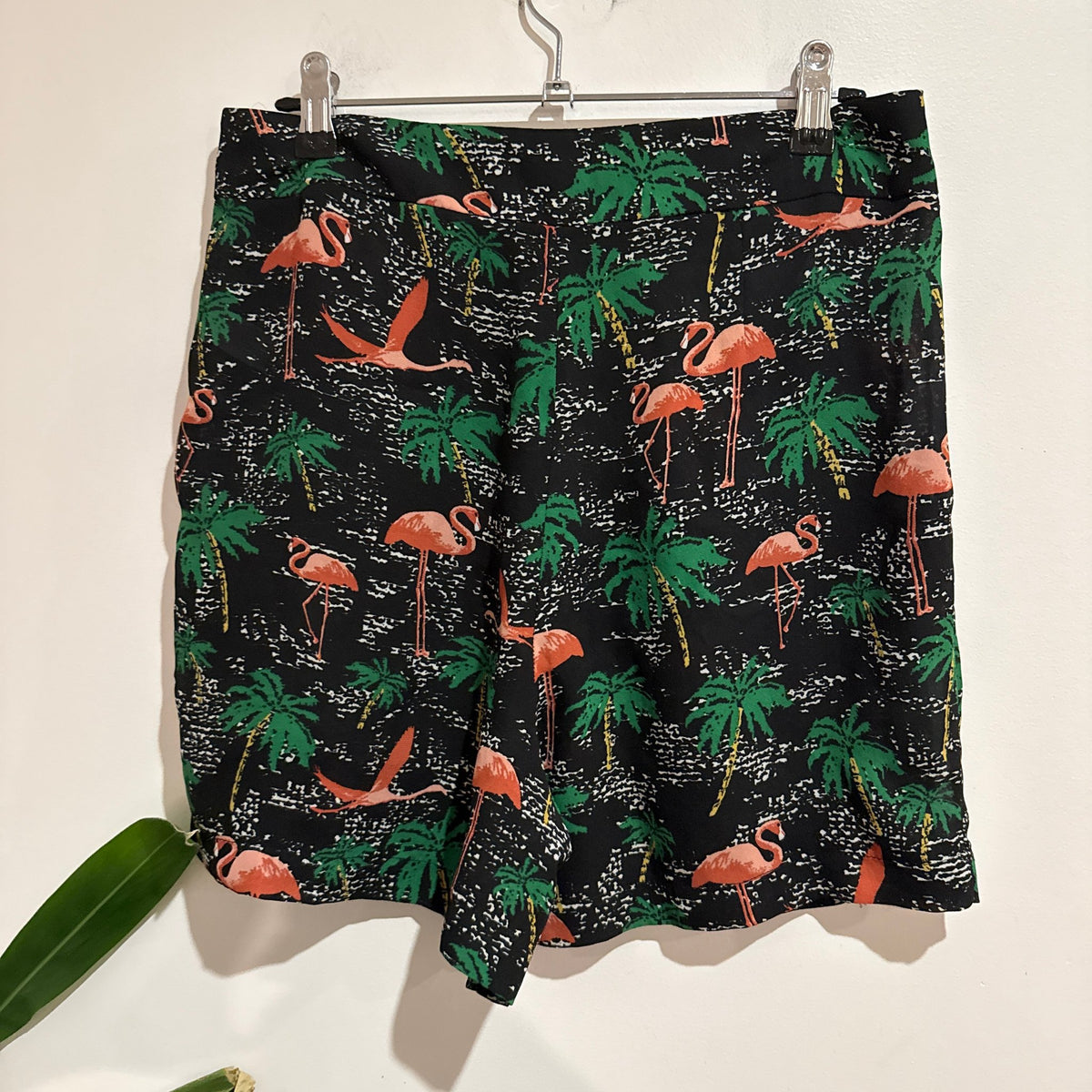 Topshop Size 12 Flamingo Palm Print Pleated Shorts