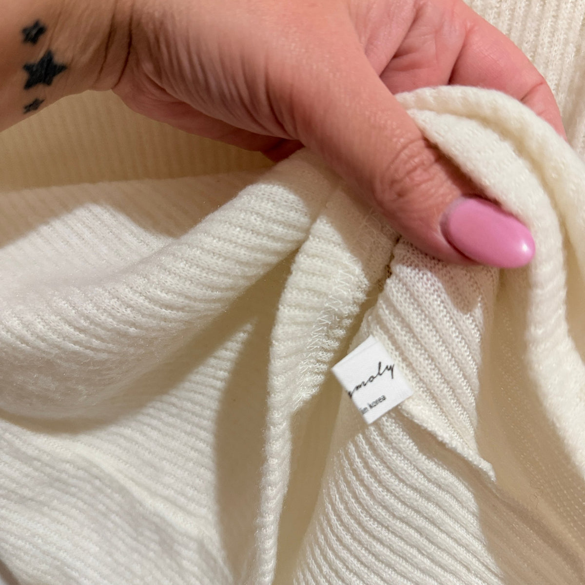 Holy Moly Size U/Arm to U/Arm 34cm Ribbed Knit Cowl Neck Top