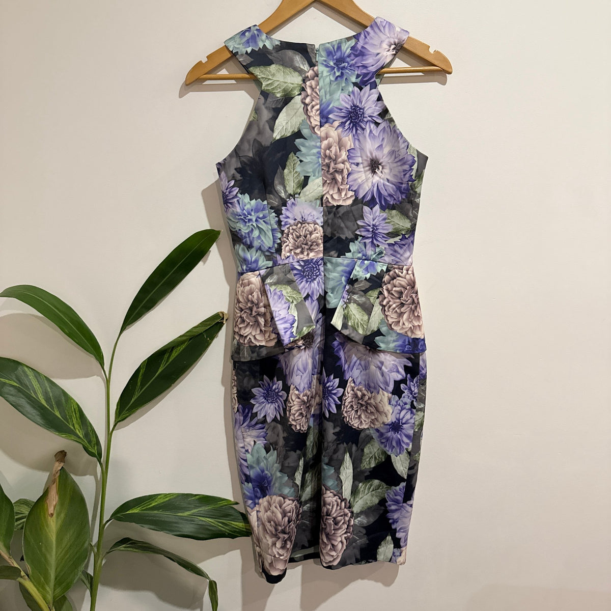 Coast Size 6 Floral Print Peplum Sheath Dress