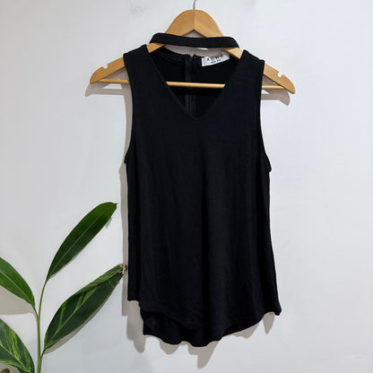 Ache Size 6 Choker Neck Sleeveless Top