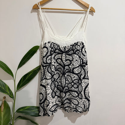 Maurie & Eve Size 6 Lace Print Strappy Slip Mini Dress