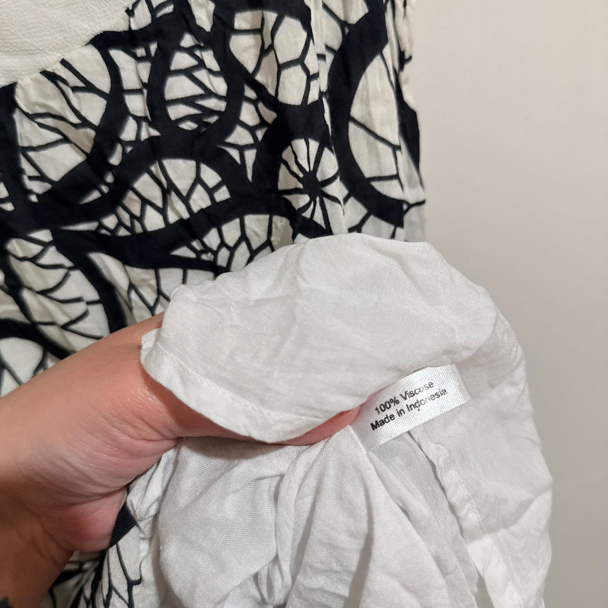Maurie & Eve Size 6 Lace Print Strappy Slip Mini Dress