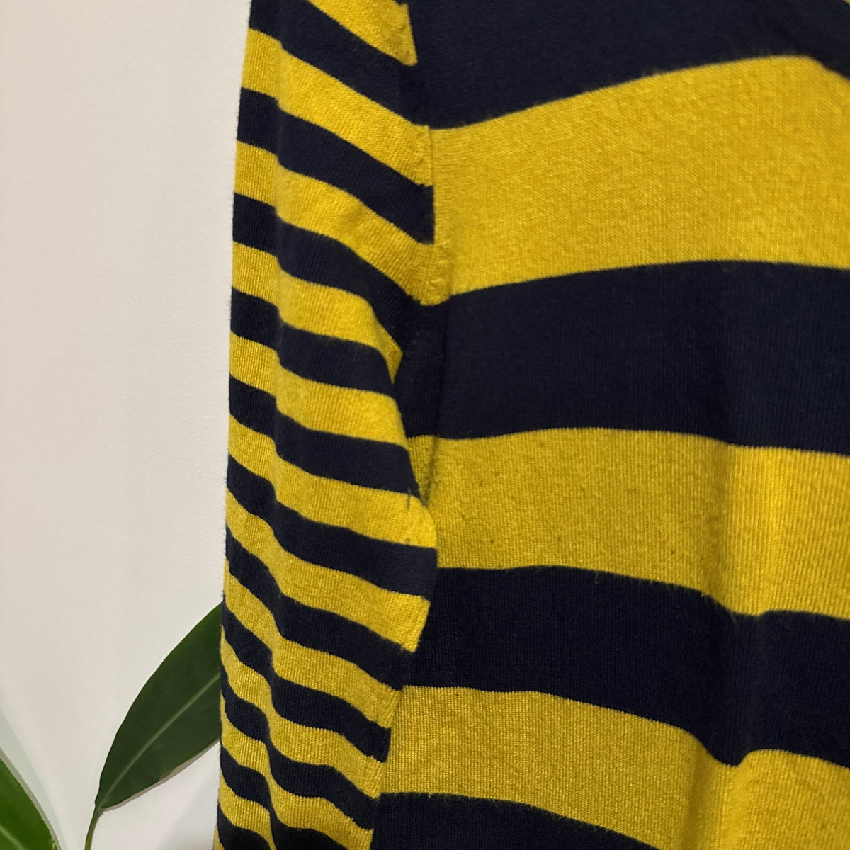 Signify Size M Stripe Stud Detail Fine Knit Jumper