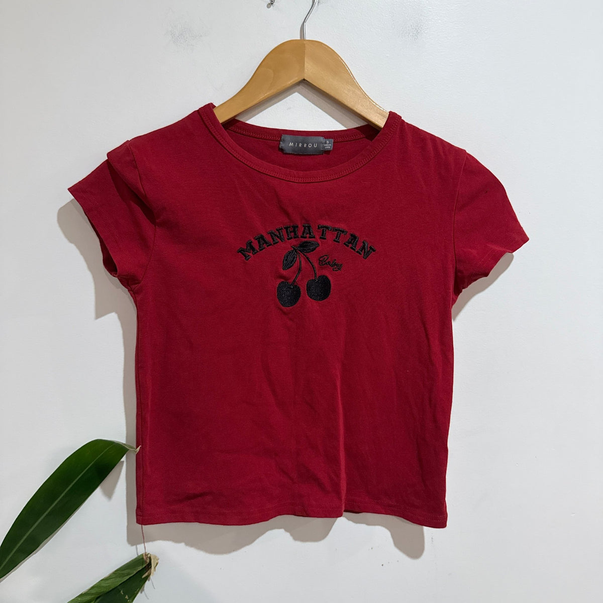 Mirrou Size S Manhattan Cherry Embroidered Baby Tee