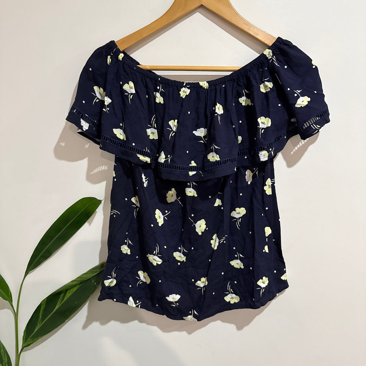 Anko Size 8 Floral Print Ruffle Off Shoulder Top