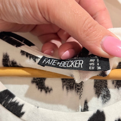 Fate + Becker Size 8 Spot Print Split Back Tee