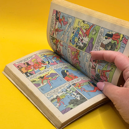 Betty and Veronica Double Digest No. 23 by Archie Comics