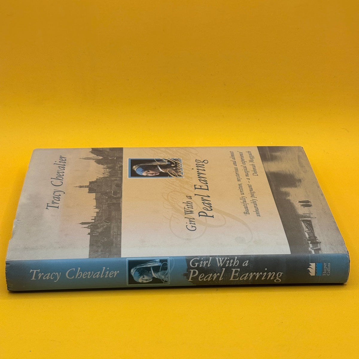 Girl with a Pearl Earring by Tracy Chevalier