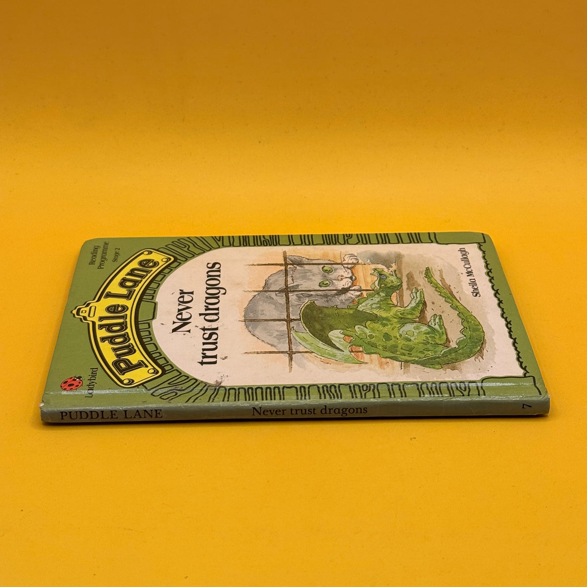 Never Trust Dragons (Puddle Lane, Stage 2) by Sheila McCullagh (1986 First Edition)