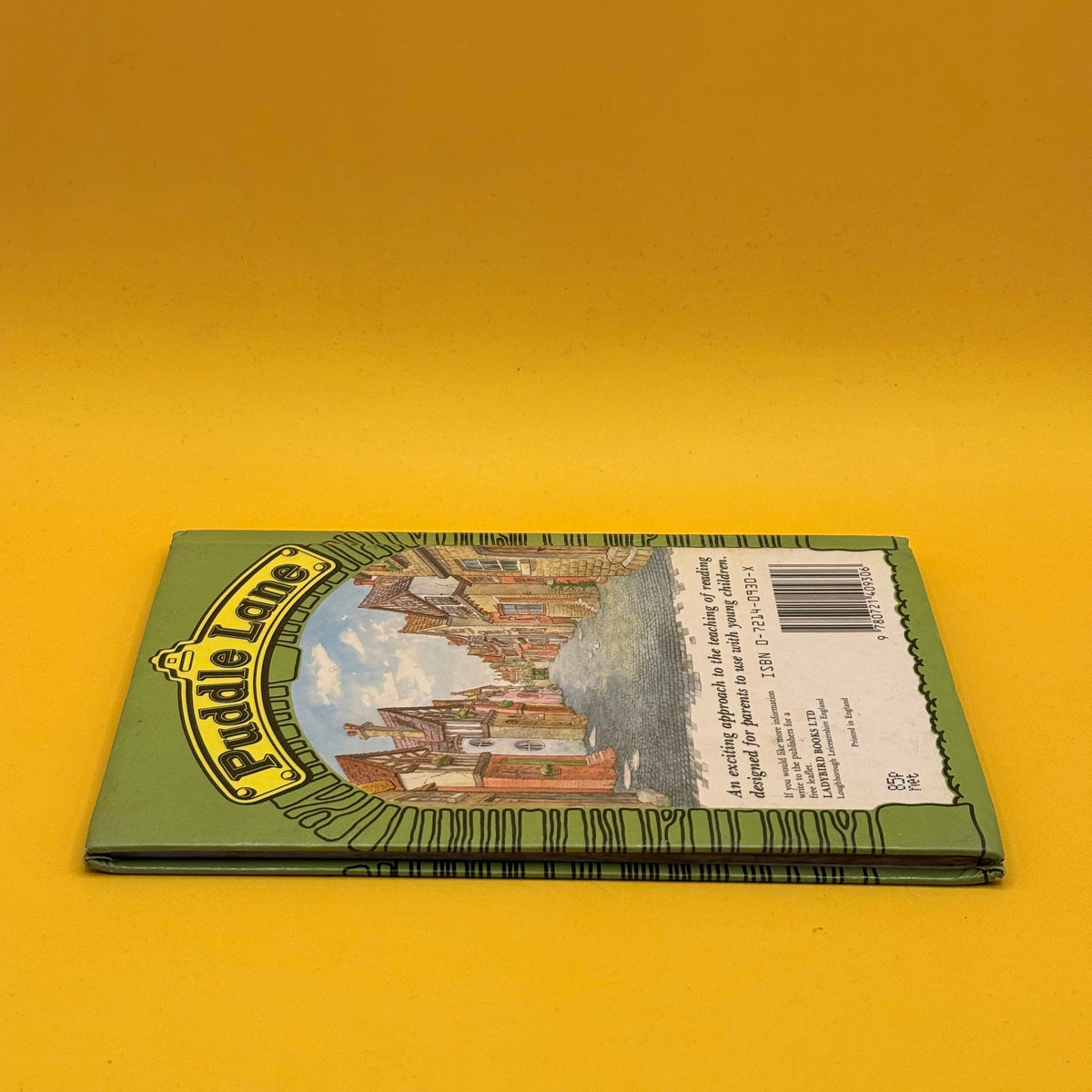 Never Trust Dragons (Puddle Lane, Stage 2) by Sheila McCullagh (1986 First Edition)