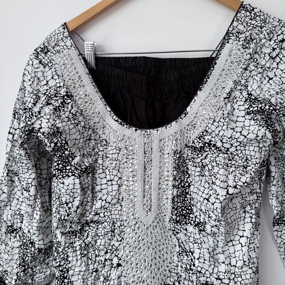 3-Piece Black & White Beaded Tunic & Trouser Salwar Kameez Set, 36cm Waist