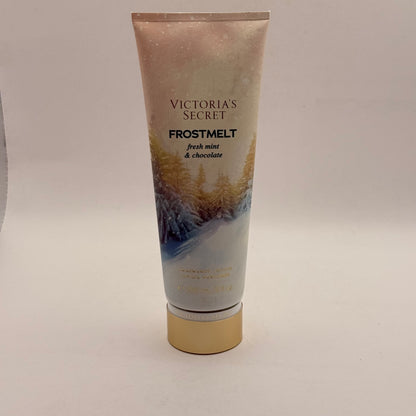 Victoria's Secret Frostmelt Body Scrub (236 mL)