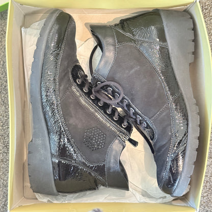 Waldläufer Kamela Black Leather Comfort Ankle Boots - 9.5 US