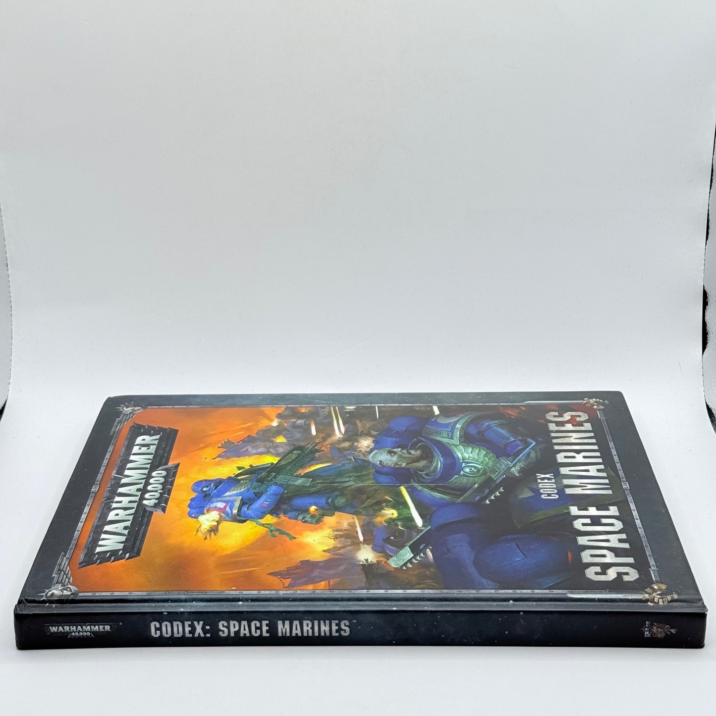 Warhammer 40,000 Codex Space Marines (8th Edition) by Games Workshop
