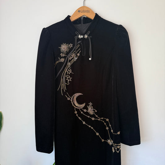 Wonderland Black Velvet Cheongsam Dress - 40cm Underarm