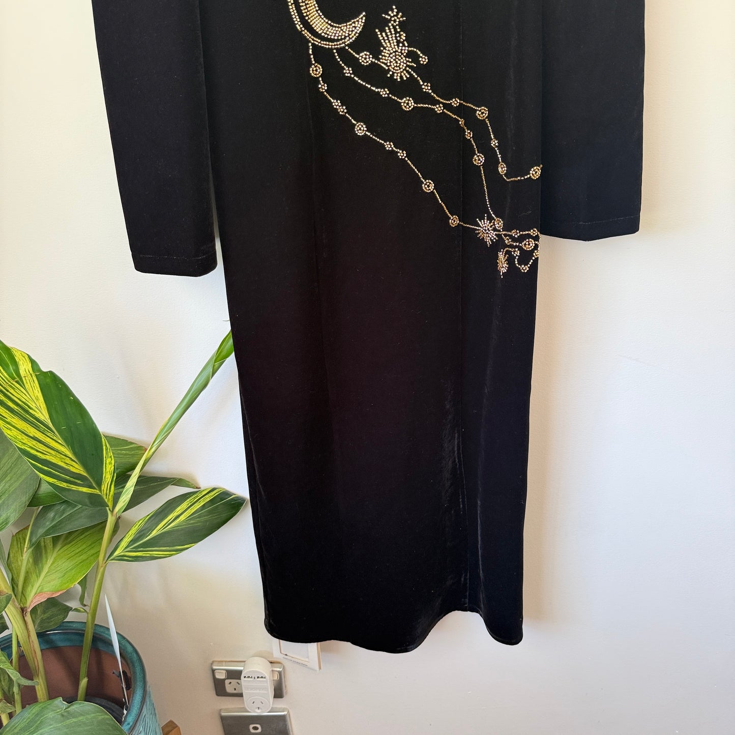 Wonderland Black Velvet Cheongsam Dress - 40cm Underarm