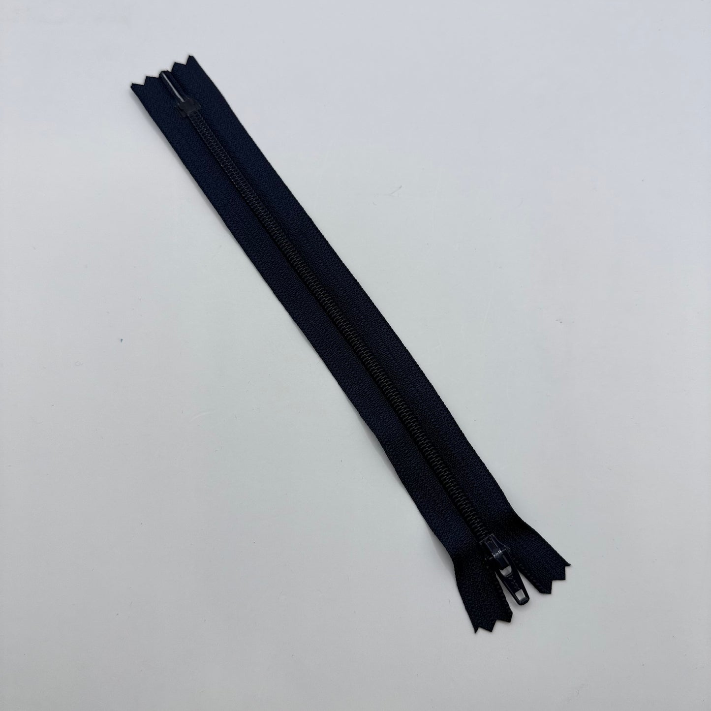 YKK Zippers 18cm 100 Pack Navy