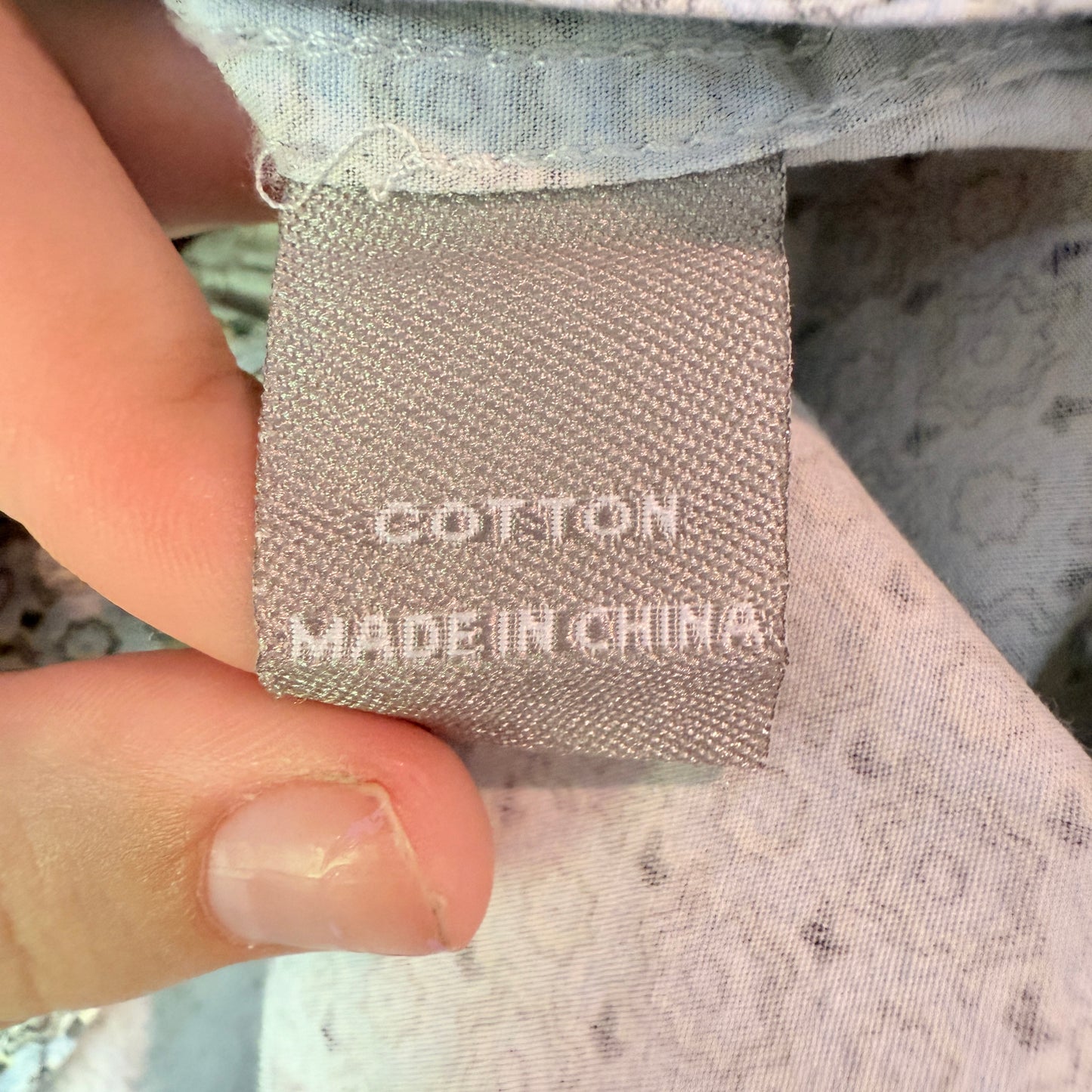 Yarra Trail Button Down Shirt - Size L / 102