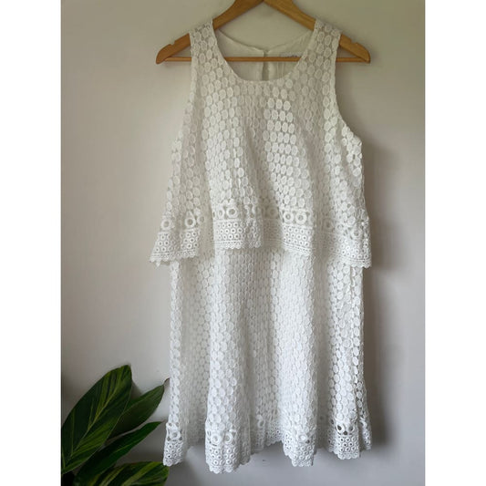 Et alia white lace antonia dress – size s/10 - dresses clothing & fashion - designer clearance - dresses women’s apparel