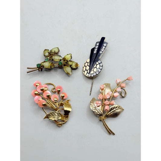 Vintage set of 3 brooches & 1x hat pin - brooches & lapel pins crafts