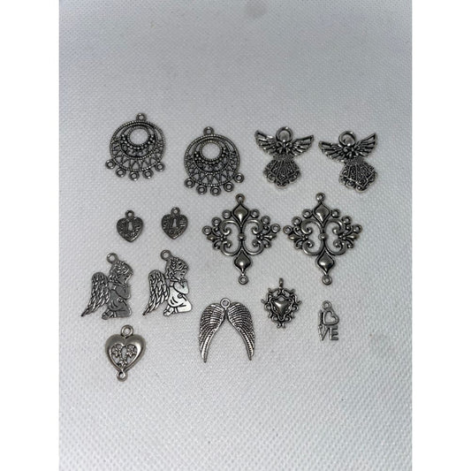 Collection of 14x assorted metal pendant designs - jewelry findings charms - pendants fashion accessories