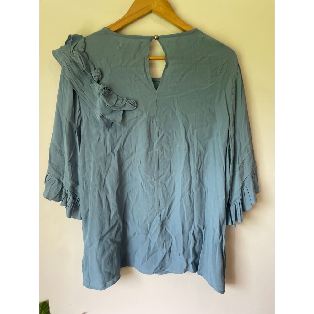 Et alia beatrix top – sky blue – size s/10 - blouses blouse - clothing & fashion - designer clearance - top women’s