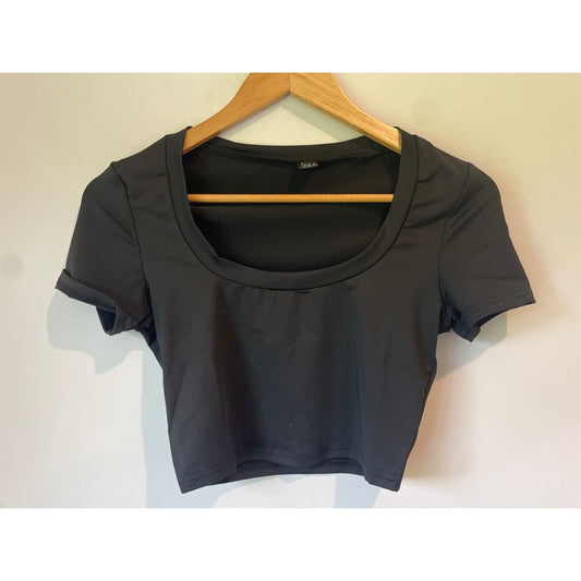 Shein crop top black - small/8 - clothing tops clothing & fashion - crop top - top women’s apparel