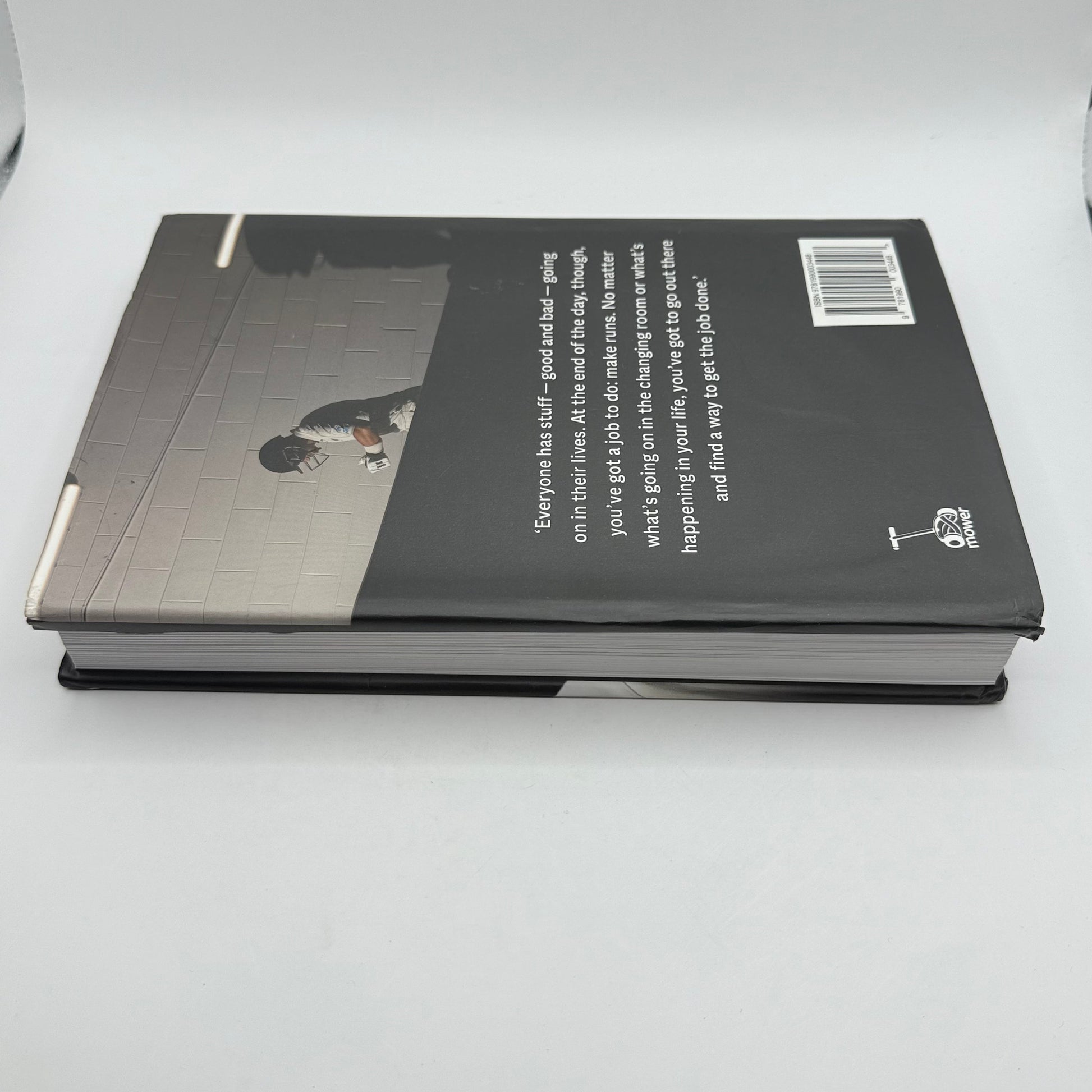 Black & white by ross taylor with paul thomas – memoir - print books condition: used printed media