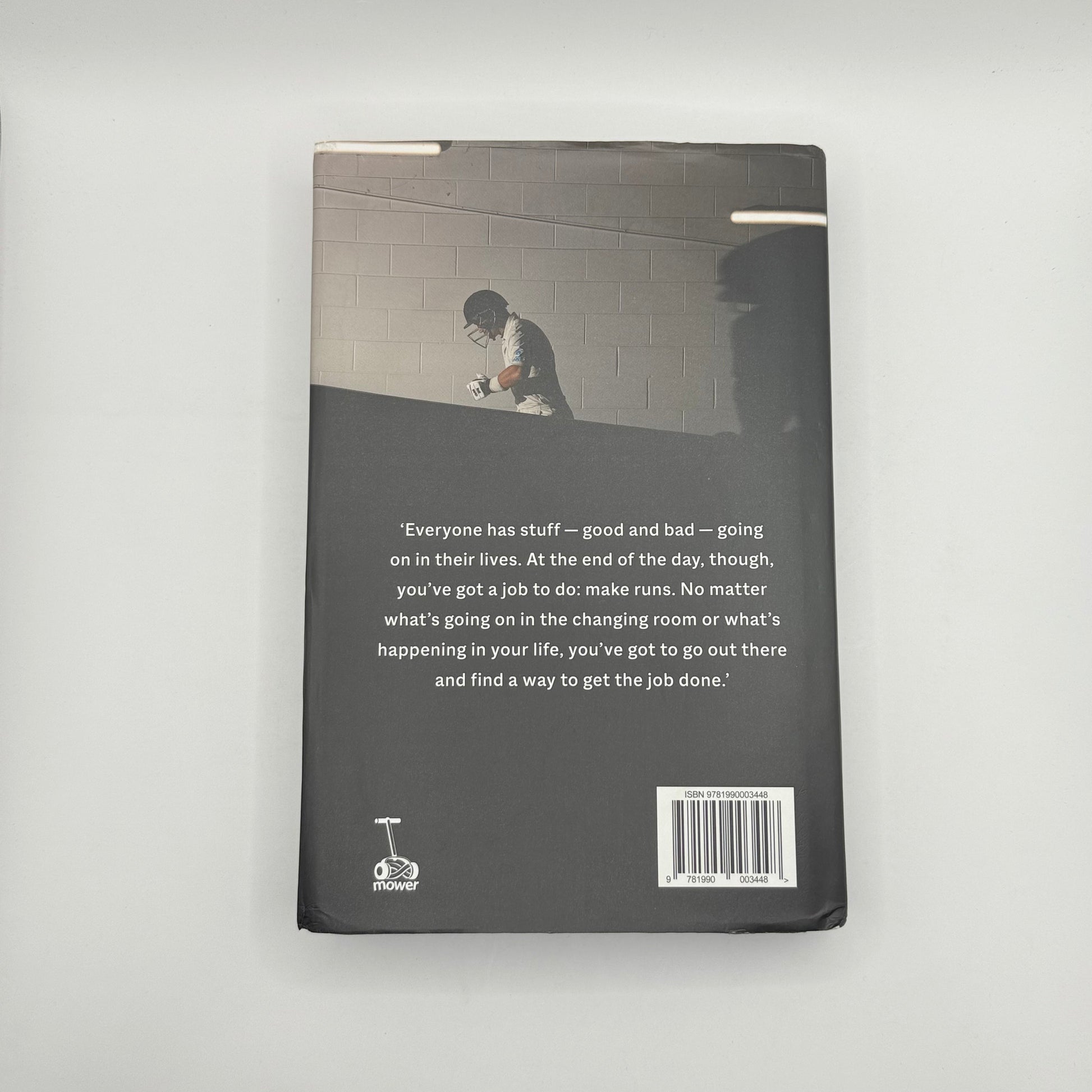 Black & white by ross taylor with paul thomas – memoir - print books condition: used printed media