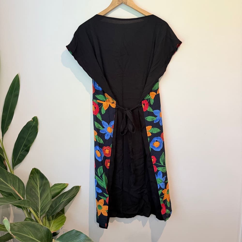 Carly harris size 1 (16-18) turnaround dress floral rrp $245 - dresses top women’s apparel