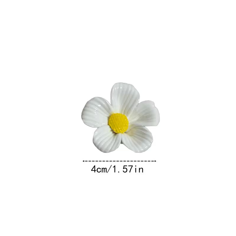 8-Piece Handmade White Ceramic Daisy Set