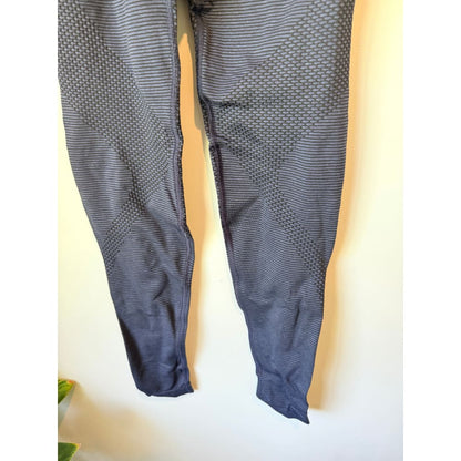 Gymshark size s charcoal grey seamless leggings - leggings bottom women’s apparel