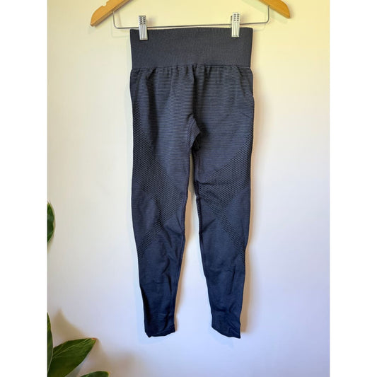 Gymshark size s charcoal grey seamless leggings - leggings bottom women’s apparel
