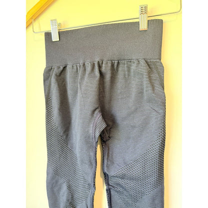 Gymshark size s charcoal grey seamless leggings - leggings bottom women’s apparel