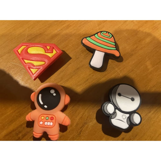 4x shoe charms - superman / astronaut - shoe accessories clogs - shoe accessories - shoe charms fashion accessories
