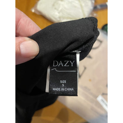 Brand new dazy size s crop top - clothing tops clothing & fashion - crop top - top women’s apparel