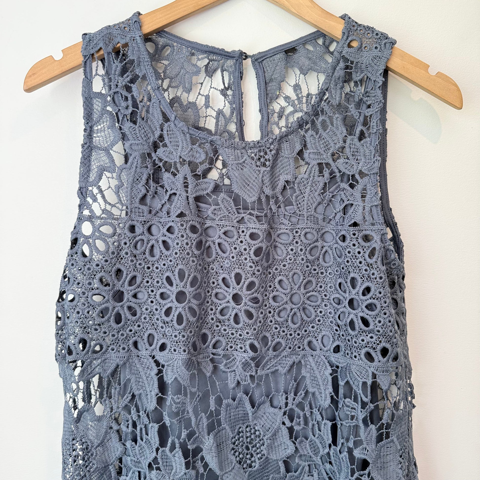 Cut label intricate lace mini dress - dusty blue - 42cm u/arm - dresses top women’s apparel