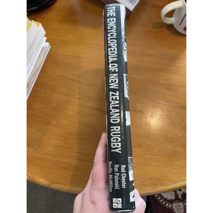 The encyclopaedia of new zealand rugby - print books book - condition: used printed media