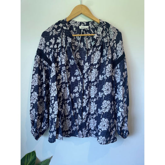 Et alia size xs kennedy blouse – missing a button - blouses blouse - clothing & fashion - designer clearance - top